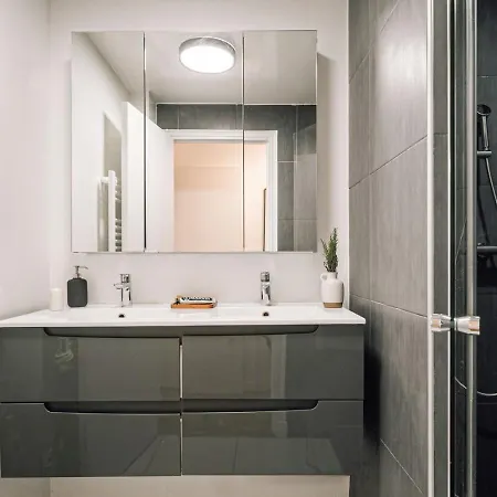 Διαμέρισμα Cristalinas - 2 A Charonne