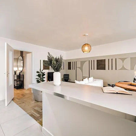 Διαμέρισμα Cristalinas - 2 A Charonne